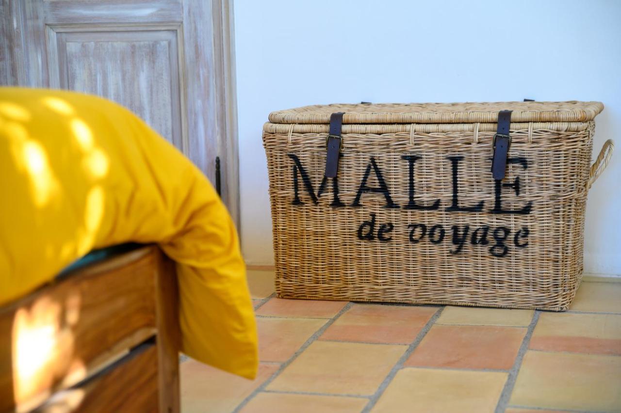 Le Mas De La Source Bed & Breakfast Мужен Екстериор снимка