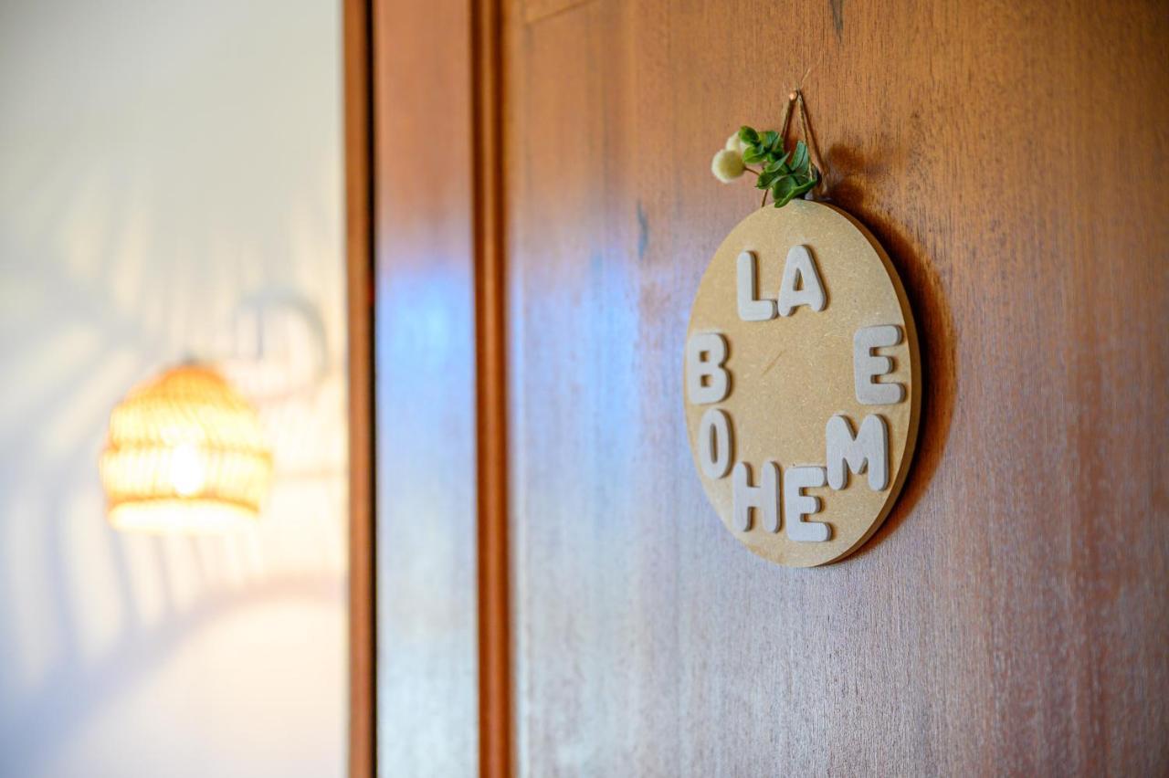 Le Mas De La Source Bed & Breakfast Мужен Екстериор снимка